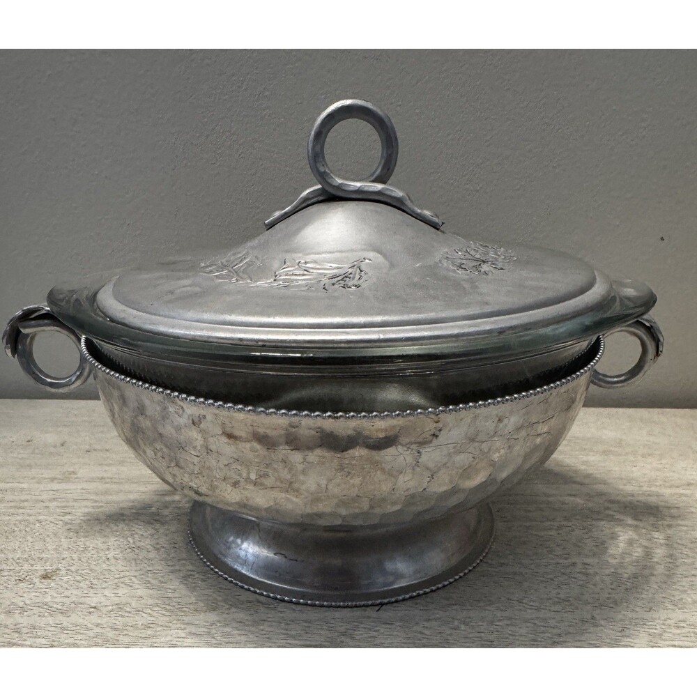 Vintage Glasbake J2600 1.5 Qt Casserole Hammered Aluminum Bowl Lid